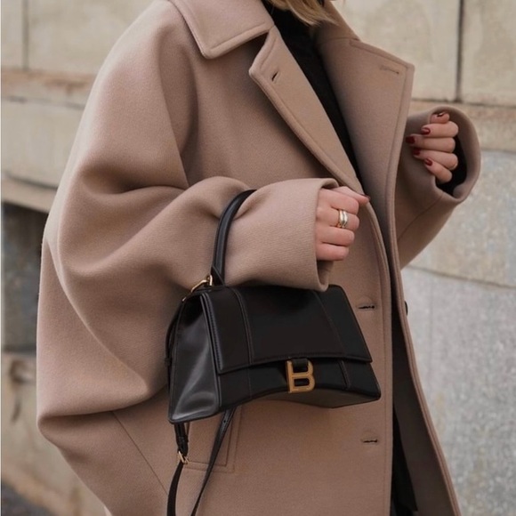 LAST ONE! OVERSIZED CROPPED WOOL COAT BEIGE - Picture 6 of 8